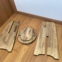 ニコちゃんのスツール　スマイリースツール 2枚目の画像