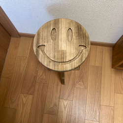 ニコちゃんのスツール　スマイリースツール 5枚目の画像