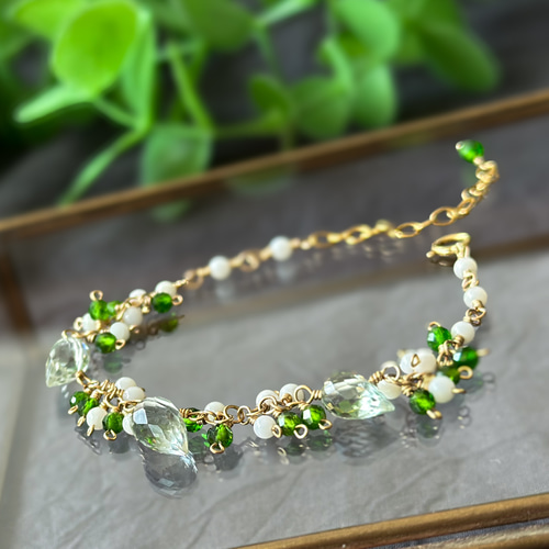 14kgf*花つぼみと若葉のブレスレット*天然石 ブレスレット marimello