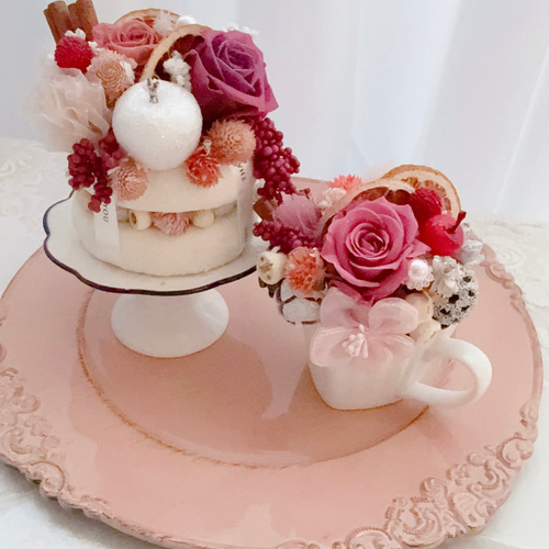 ❤️SALE❤️プリザーブドフラワーピンクデザートケーキアレンジ