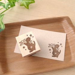 5月　折り紙兜と子猫　消しゴムはんこ スタンプ　こどもの日 2枚目の画像