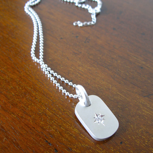 仁尾彫金『一つ星ダイヤプレート2.6mm、裏面文字彫り』ハンドメイド388  