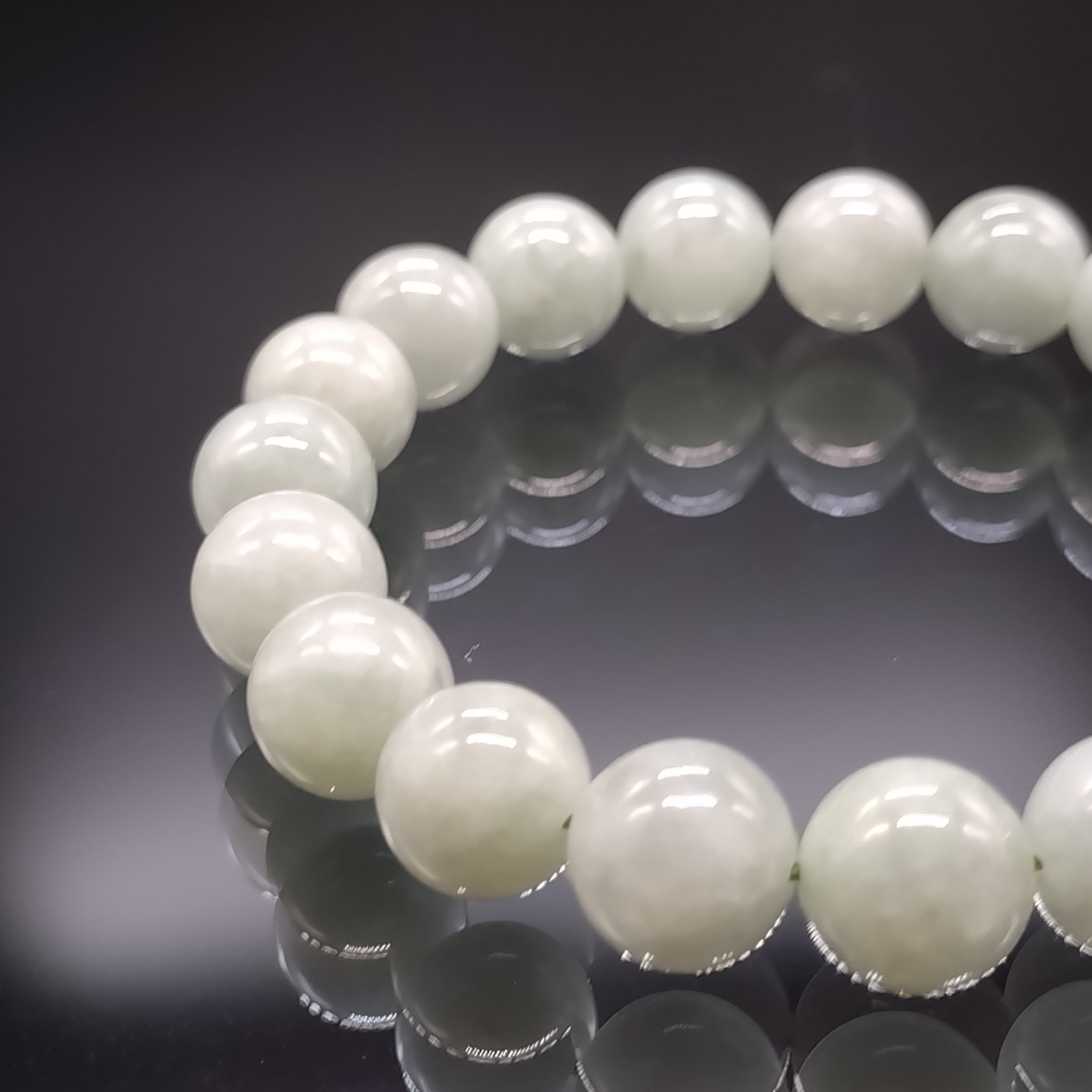 翡翠(ヒスイ)・10mm・【5A・高品質】ブレスレット