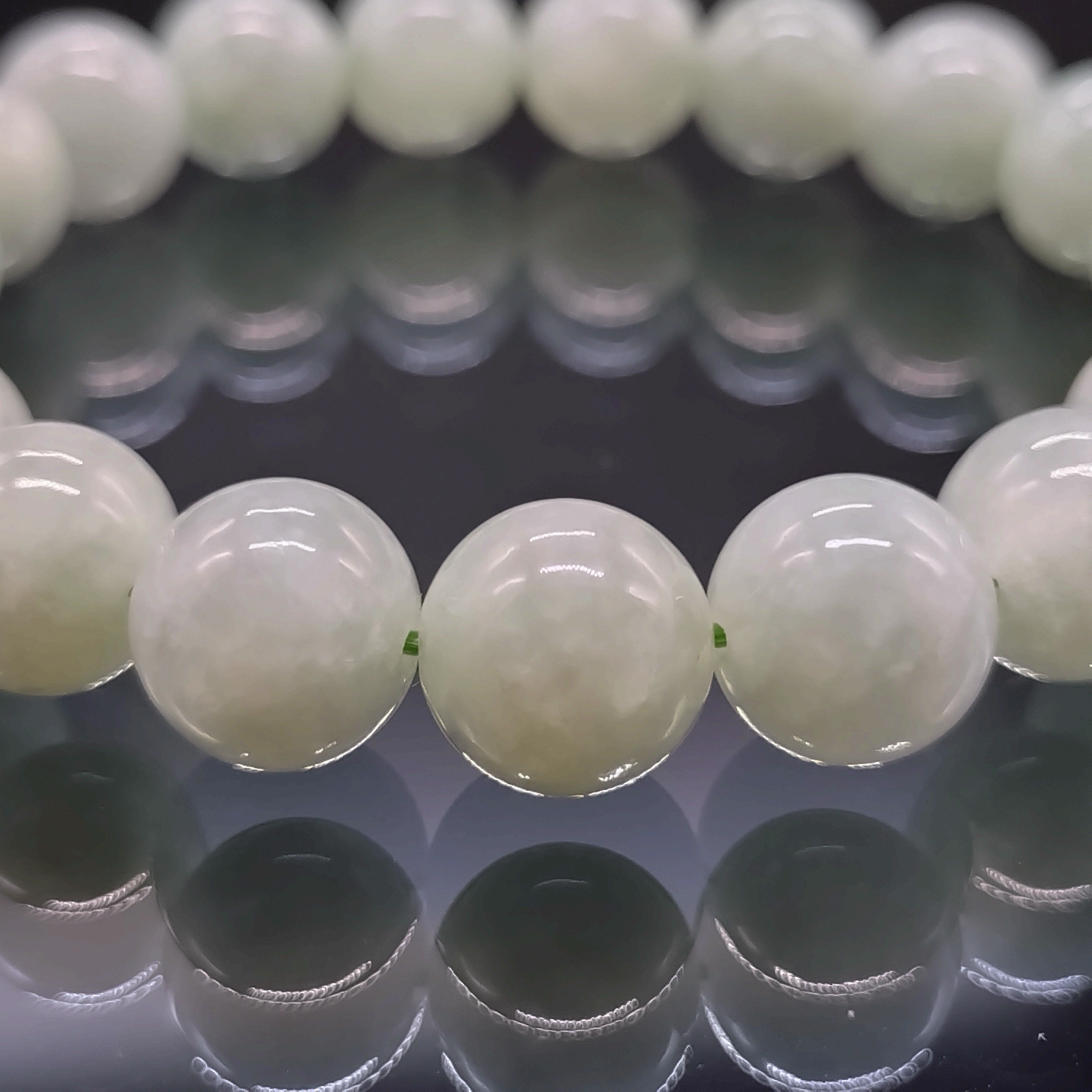 翡翠(ヒスイ)・10mm・【5A・高品質】ブレスレット