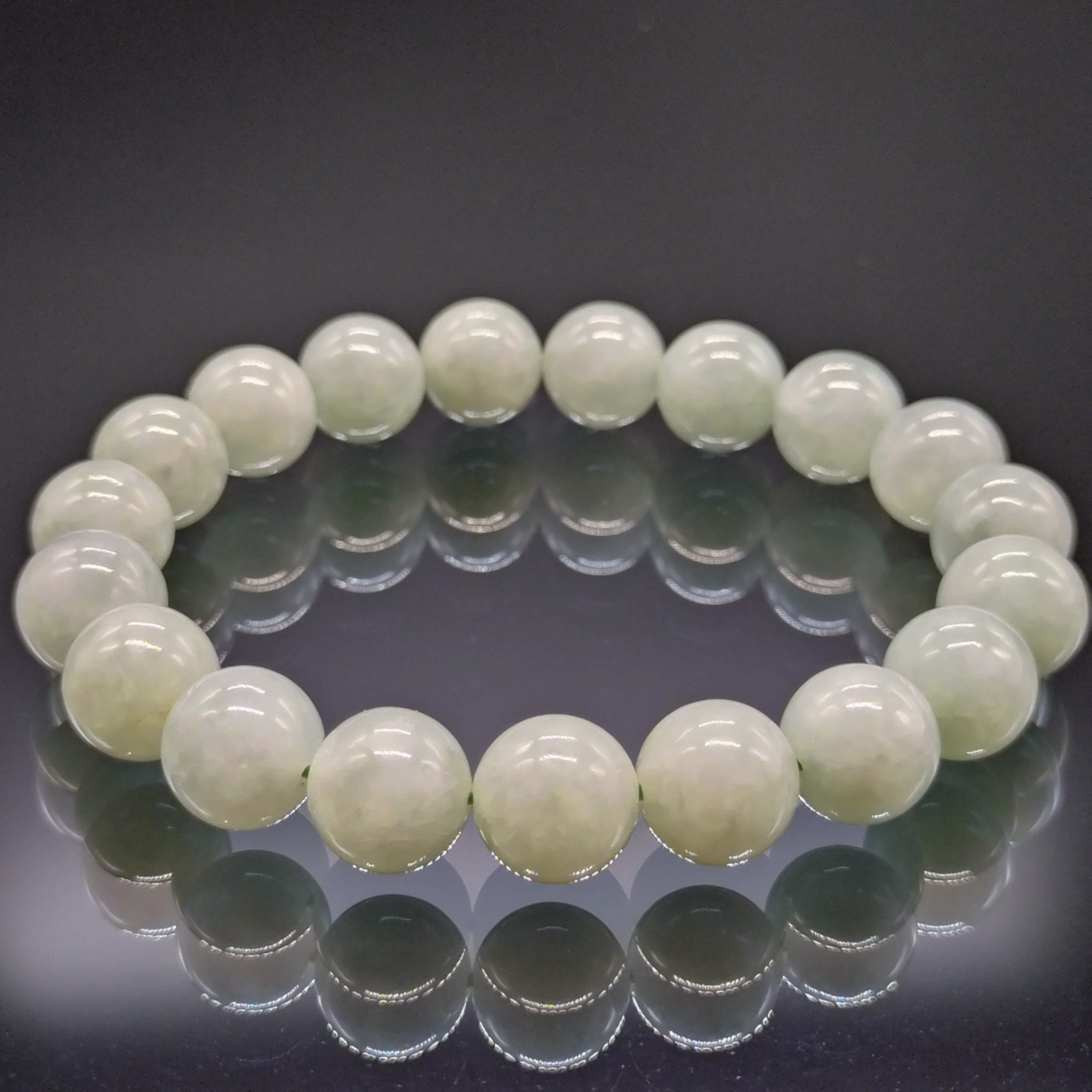 翡翠(ヒスイ)・10mm・【5A・高品質】ブレスレット