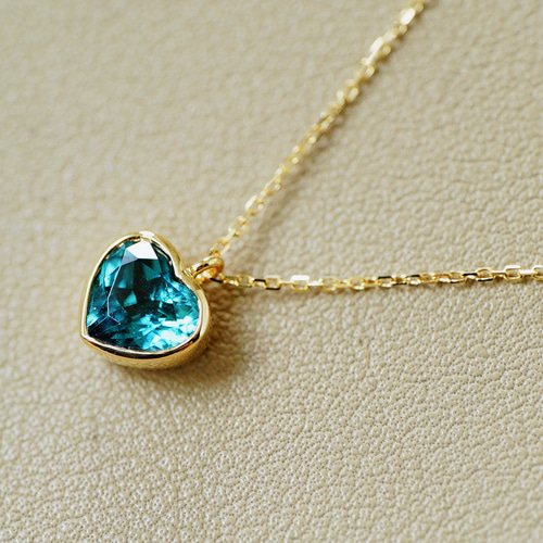 トルマリンネックレス 深い青色 トルマリンネックレス 深い青色 楽天市場】『Blue Marquis』 ガラス