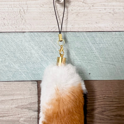 三毛猫柄　しっぽストラップ　しっぽキーホルダー　アニマルボア　akaneko 3枚目の画像