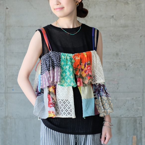 【素材の旅2025】彩りを重ねる♪カラフルパッチワークキャミベスト（25s-06）パターンA 1枚目の画像