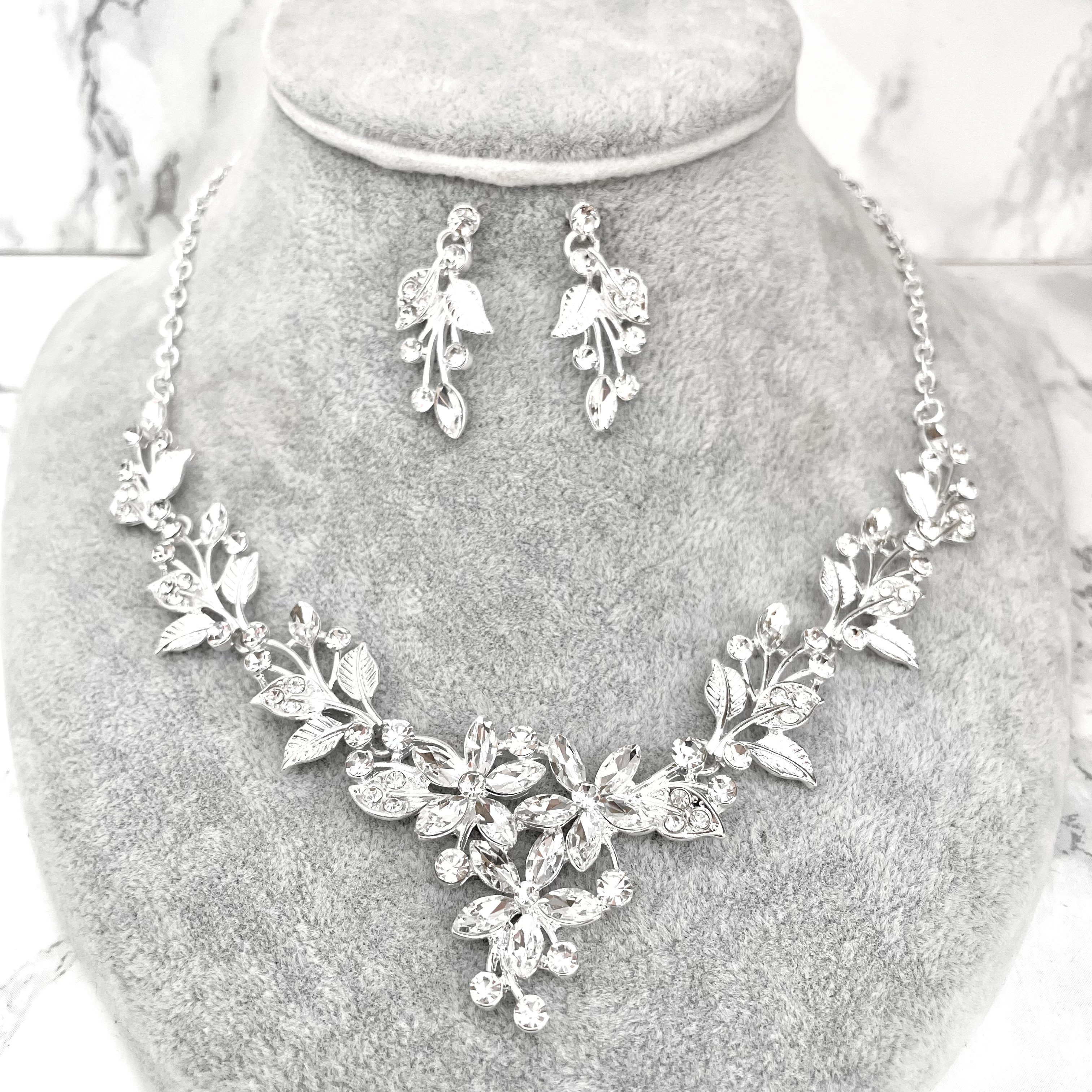 riche silver ビジューフラワーブライダルネックレス&ピアスセット/金属アレルギー対応可 ブライダル