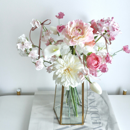 ラナンキュラスのバレエコアブーケ【ブートニア付き】 ブーケ Karen