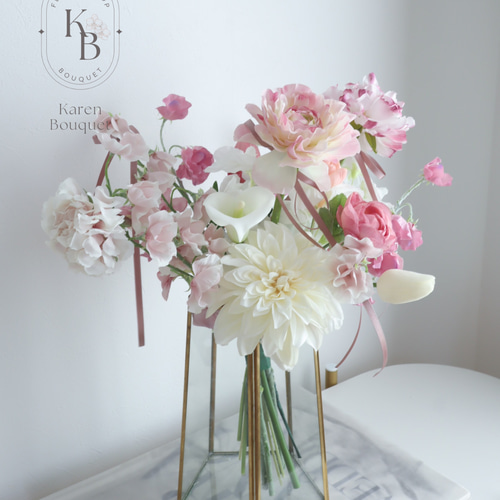 ラナンキュラスのバレエコアブーケ【ブートニア付き】 ブーケ Karen