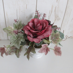 赤色い薔薇の花一輪 （折り紙の薔薇の花） アートフラワー Cat's