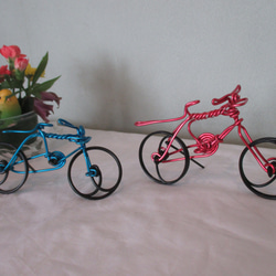 ★ワイヤークラフト　自転車　赤＆青　2台セット　ハンドメイド　ワイヤーアート　針金細工　赤横13㎝　高さ7.5㎝　幅5. 10枚目の画像