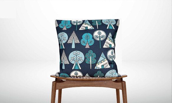 森林靠墊 2025 森林圖案背海軍藍 - 檜木香 - 第1張的照片