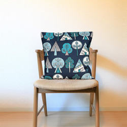 森林靠墊 2025 森林圖案背海軍藍 - 檜木香 - 第3張的照片