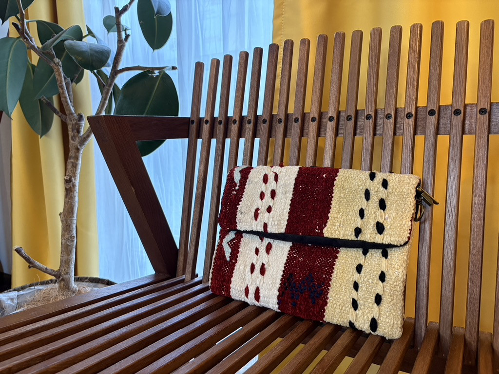 Bモロッコヴィンテージラグクラッチバッグ（チェーン付）