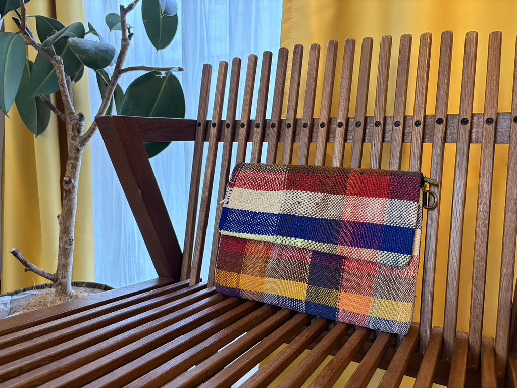 Cモロッコヴィンテージラグクラッチバッグ（チェーン付）