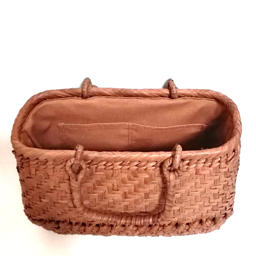 山葡萄バッグ台形四段花結び 新作山葡萄バッグ台形四段花結び かごバッグ 山葡萄バッグ魅力 通販