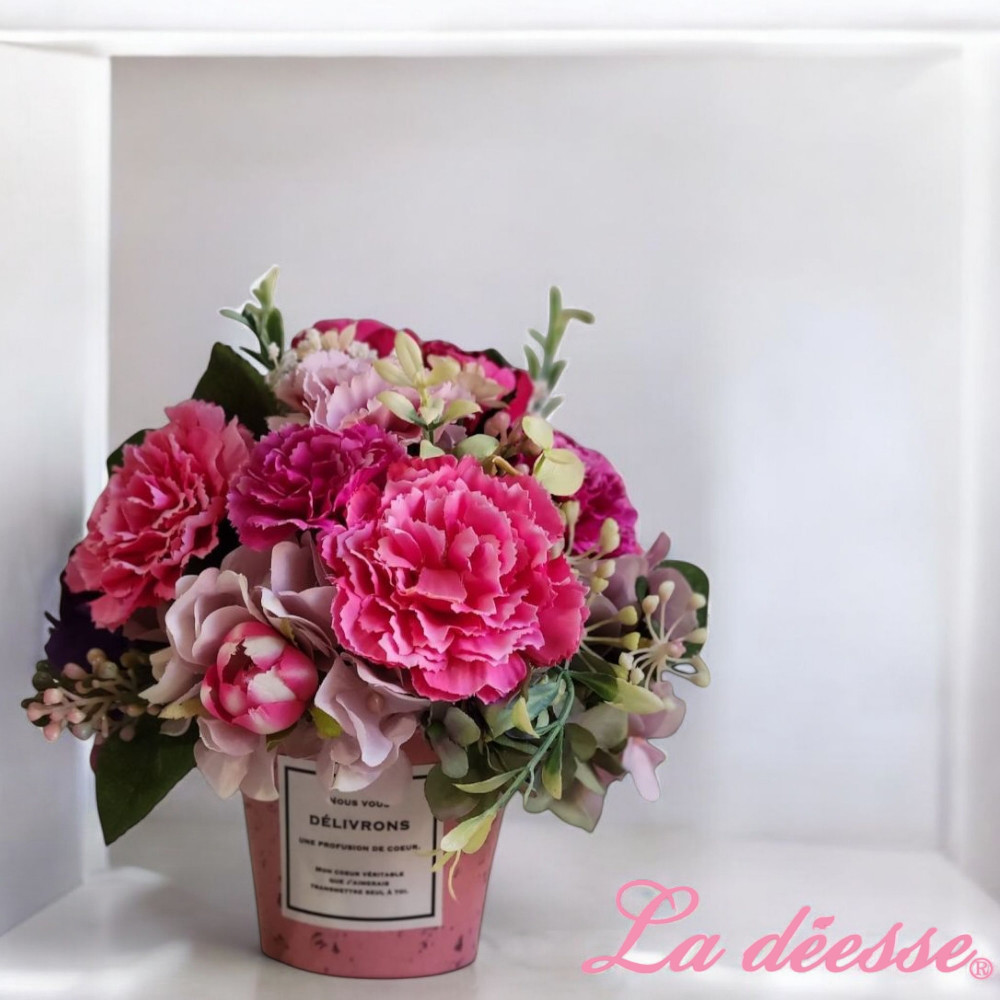 _感謝を重ねて咲かせたカーネーションいっぱいの母の日アレンジCreema限定