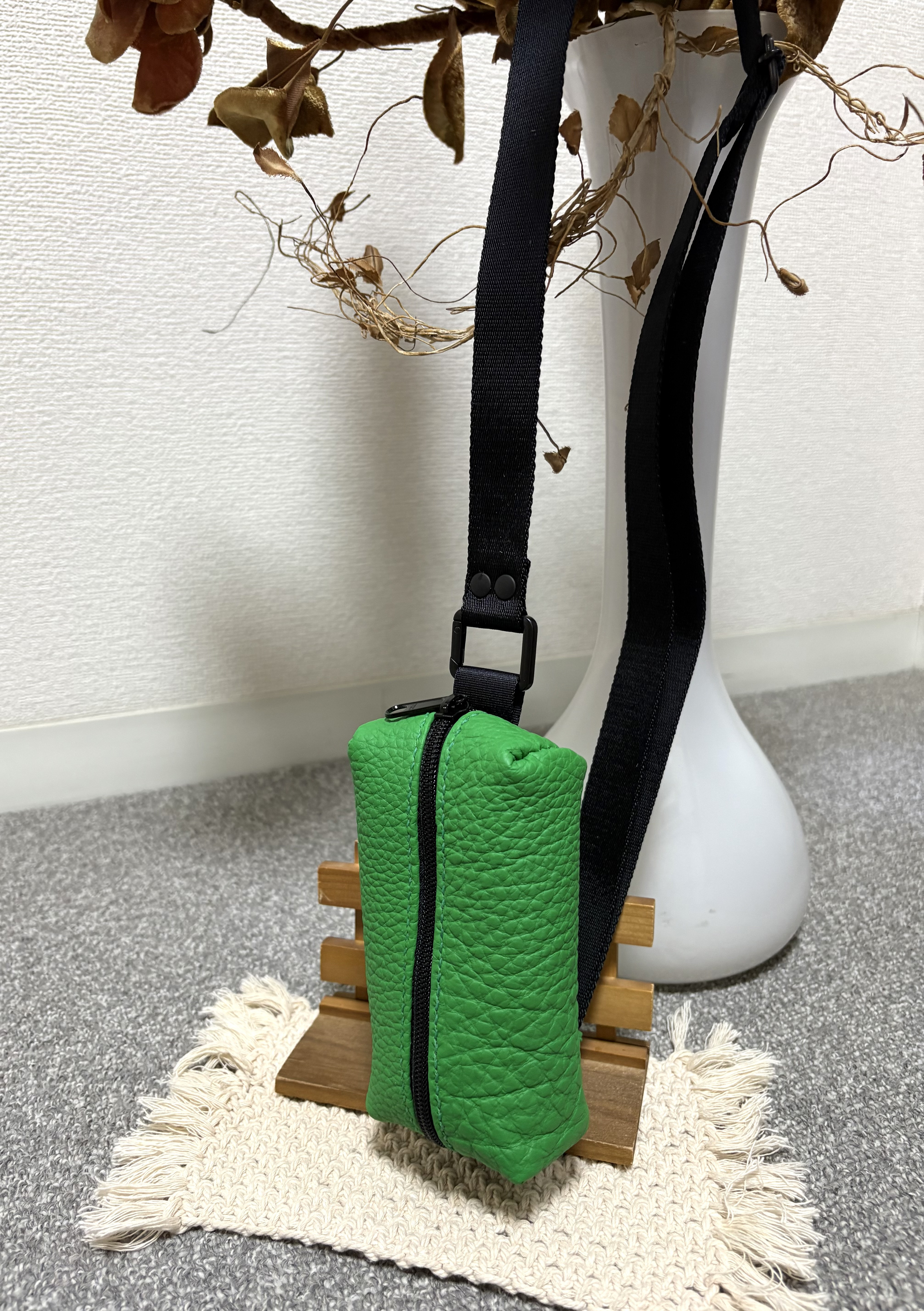 お散歩　シュランケンカーフのチェストバック