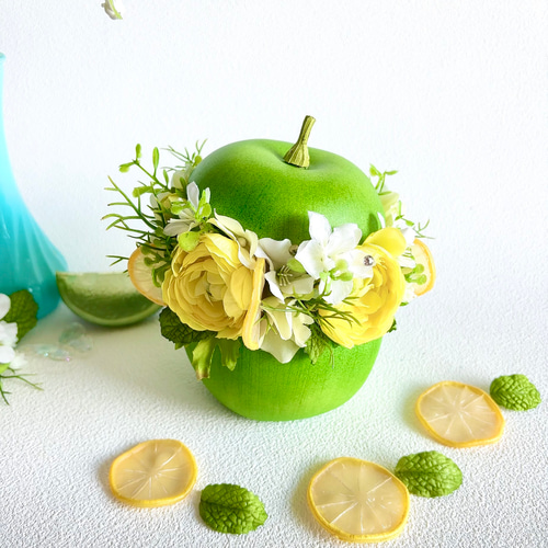 青リンゴの小物入れアレンジメント （アーティフィシャルフラワー