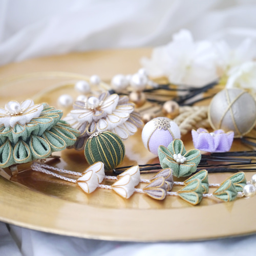 ♬新作 成人式 結婚式 髪飾り くすみ グリーン つまみ細工 金縁 婚礼
