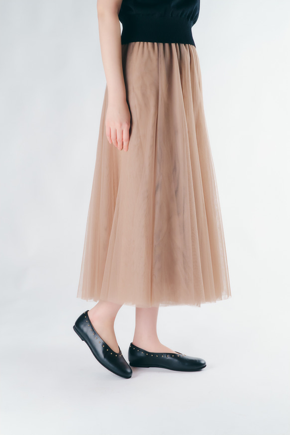 スタッズ付き、深履きのバレエシューズ（22.5cm〜25cm） 4枚目の画像