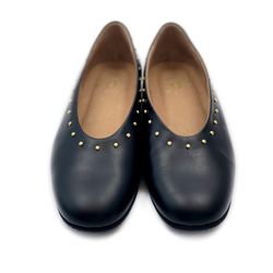 スタッズ付き、深履きのバレエシューズ（22.5cm〜25cm） 5枚目の画像