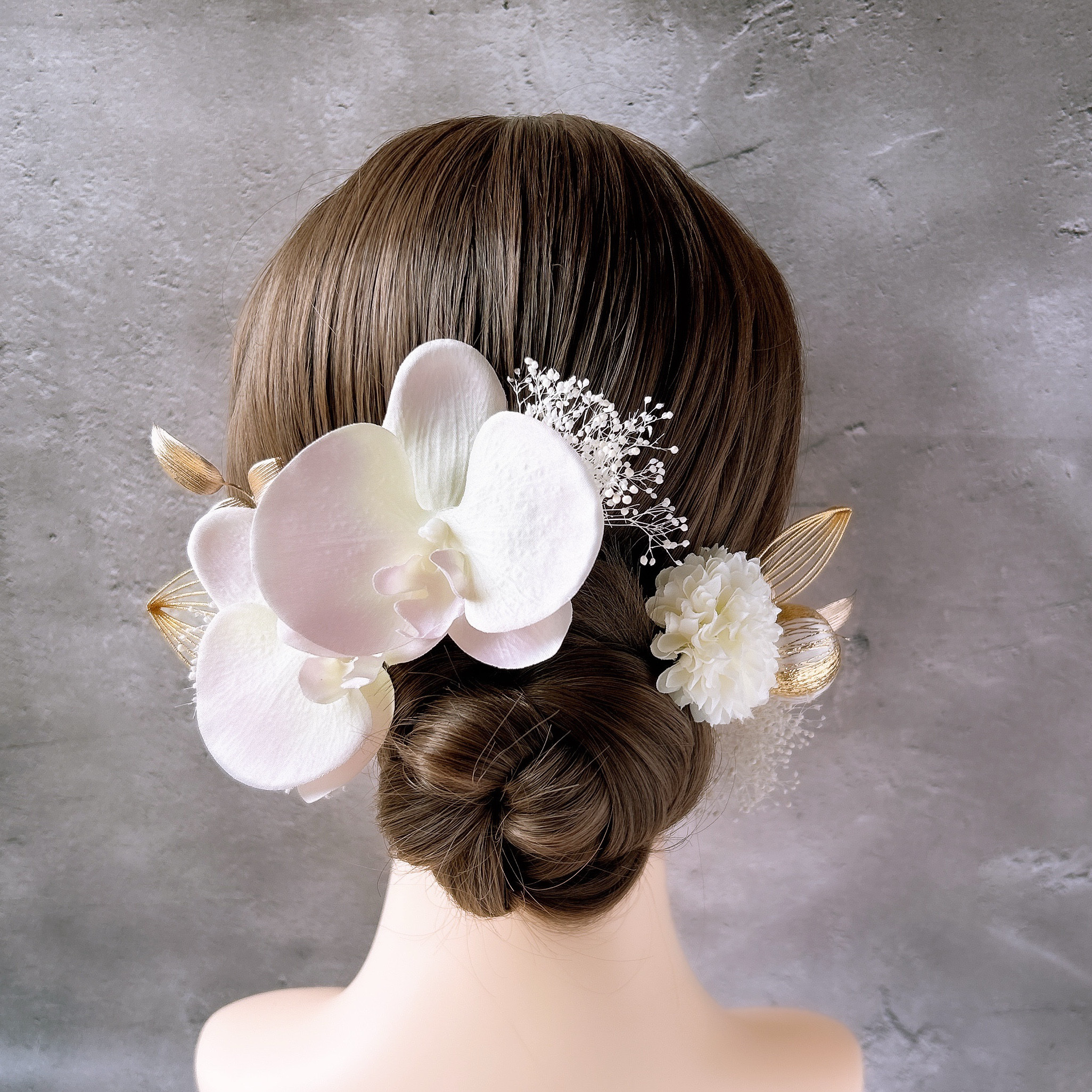 淡桜の胡蝶蘭の髪飾り③ 結婚式　成人式　胡蝶蘭　和装　振袖　卒業式　白無垢　色打掛　前撮り　花嫁　着物　ヘッドドレス