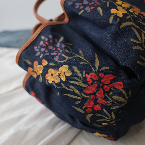 芸術の秋SALE Mサイズ 手描き 鞄 花畑 花ポケット トート