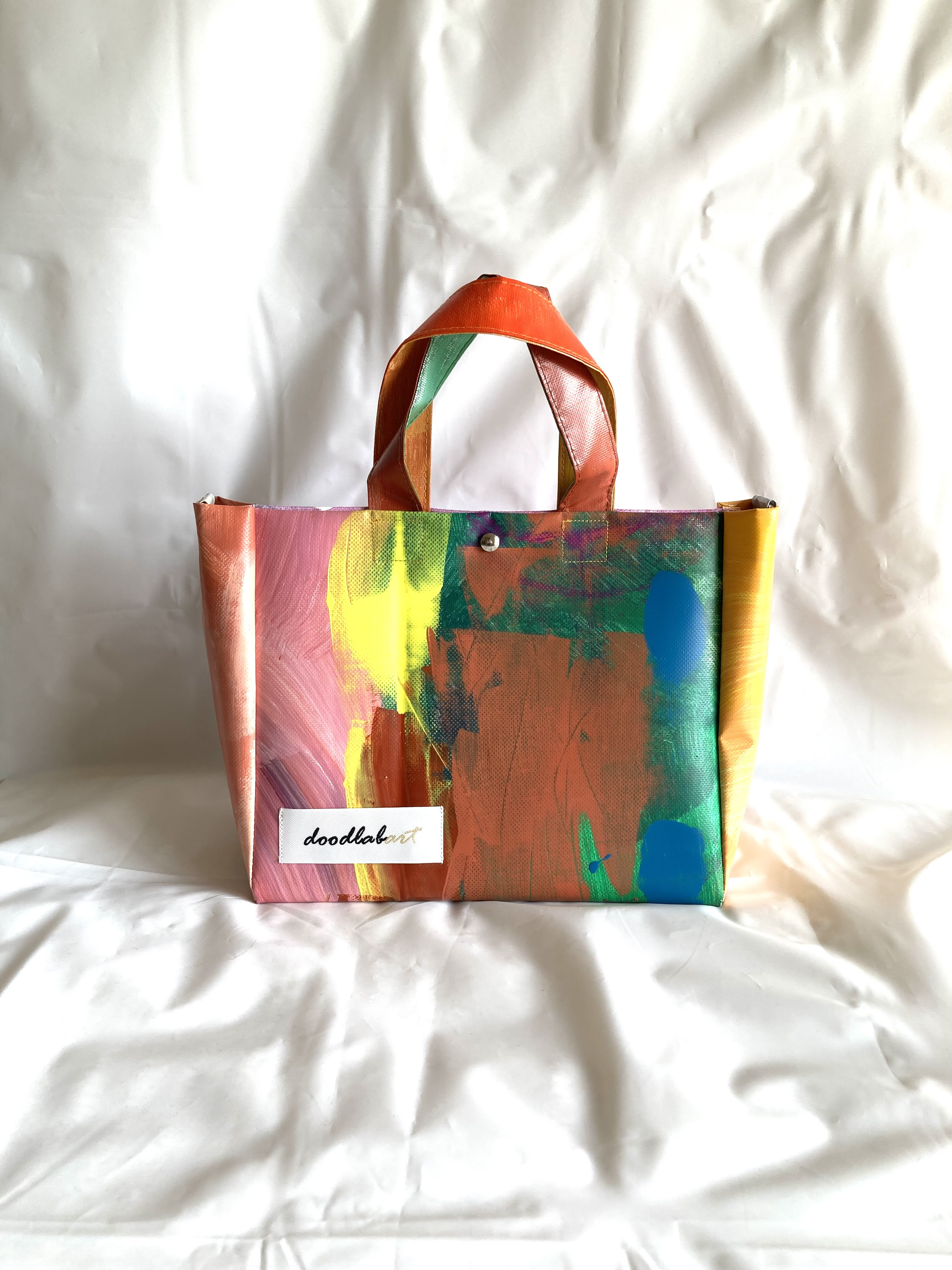 【ペイントトート　スナップ付きMサイズ】トートバッグ/防水/アート/2way/1点物