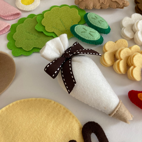 巻いて！巻いて！クレープ屋さん フエルトままごと おもちゃ・人形