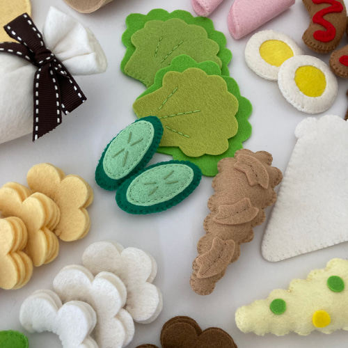 巻いて！巻いて！クレープ屋さん フエルトままごと おもちゃ・人形