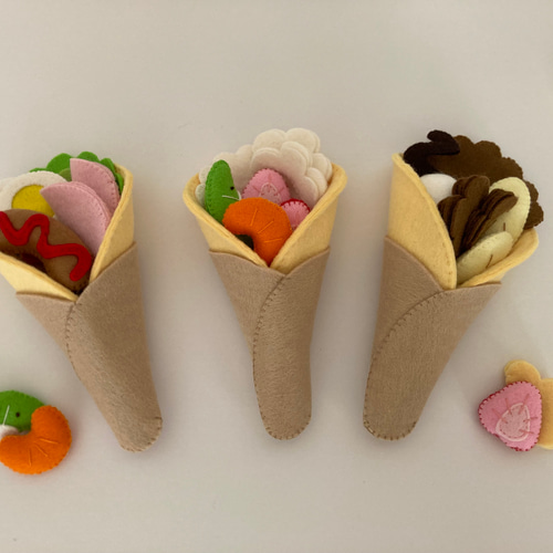 巻いて！巻いて！クレープ屋さん フエルトままごと おもちゃ・人形