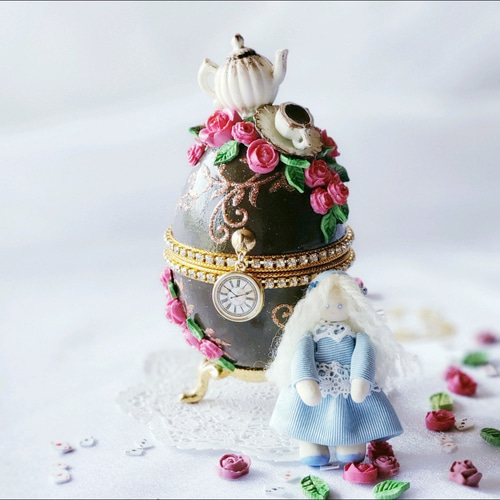 不思議の国のアリスのティーパーティー◇宝石箱◇アンバー◇お