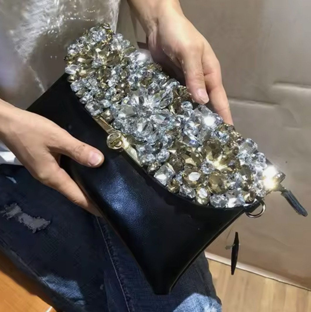 【持つアート】ハンドバック レディース クラッチバック ディナーバック ストーン付き 受注生産制