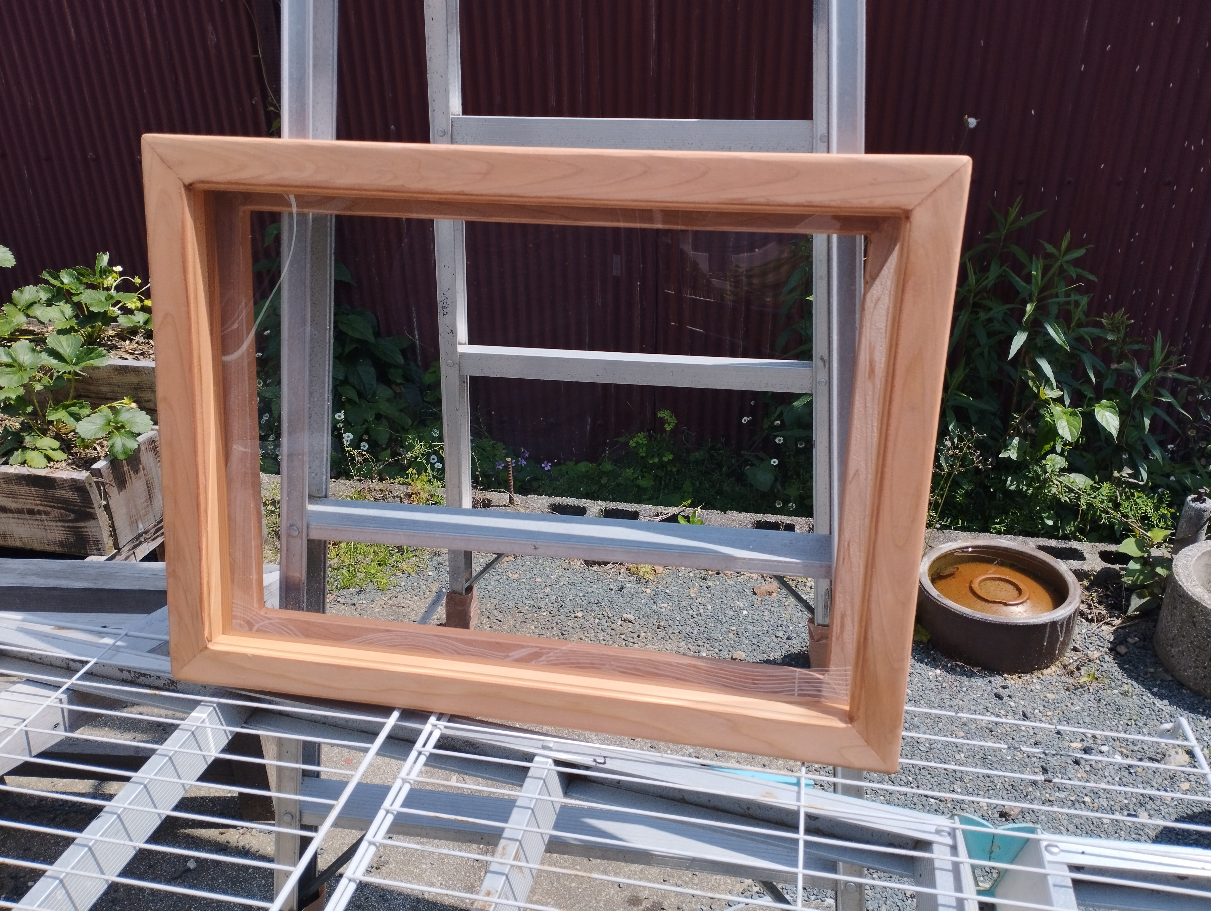 差し込み式柿渋塗木製額縁（四つ切画用紙サイズ）