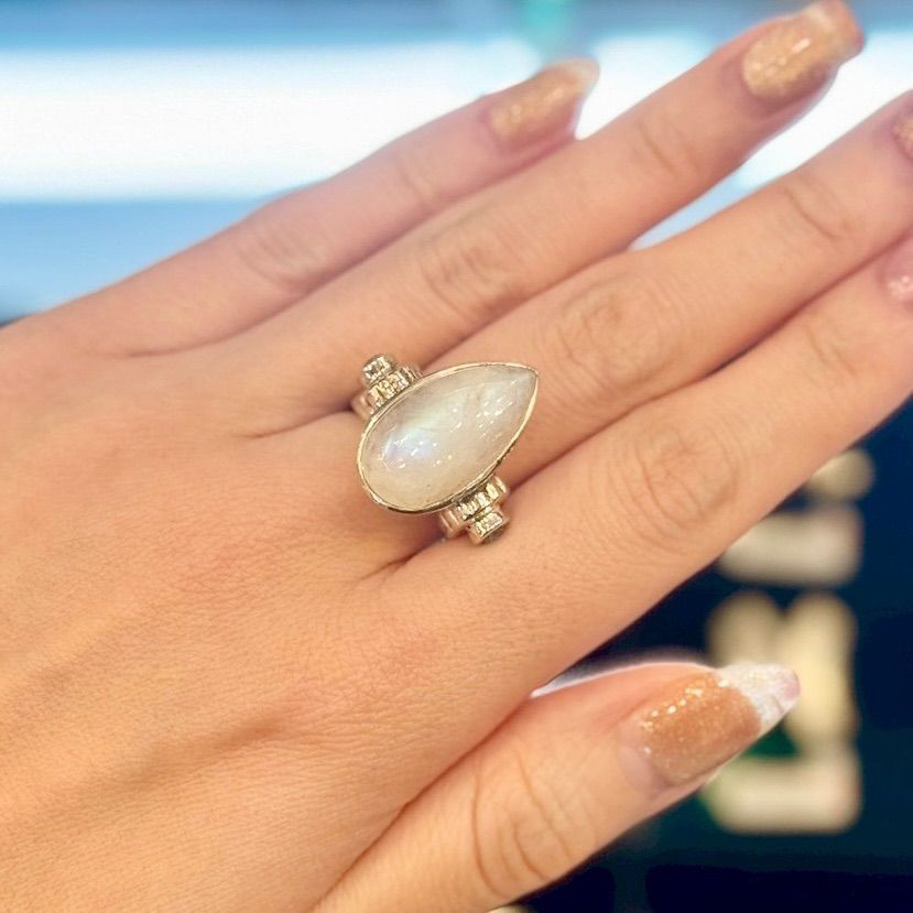 シルバーリング ムーンストーン リング  しずく型 シルバー925 天然石 11号 レディース 一点物 ハンドメイド