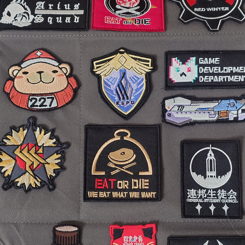 パドカレ✽刺繍パッチワークプルオーバー 刺繍パッチ ブルーアーカイブ - ブルーアーカイブ (블루아카이브) =3