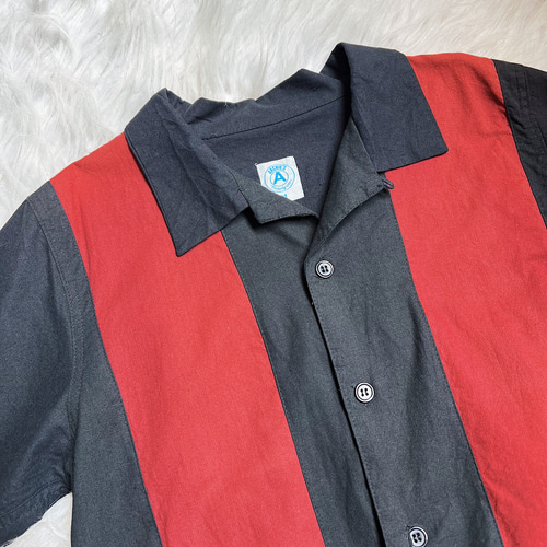 Hilton ボウリングシャツ 黒 赤ストライプ 赤×黒のストライプシャツ、ボーリングシャツ、ボーリングシャツ