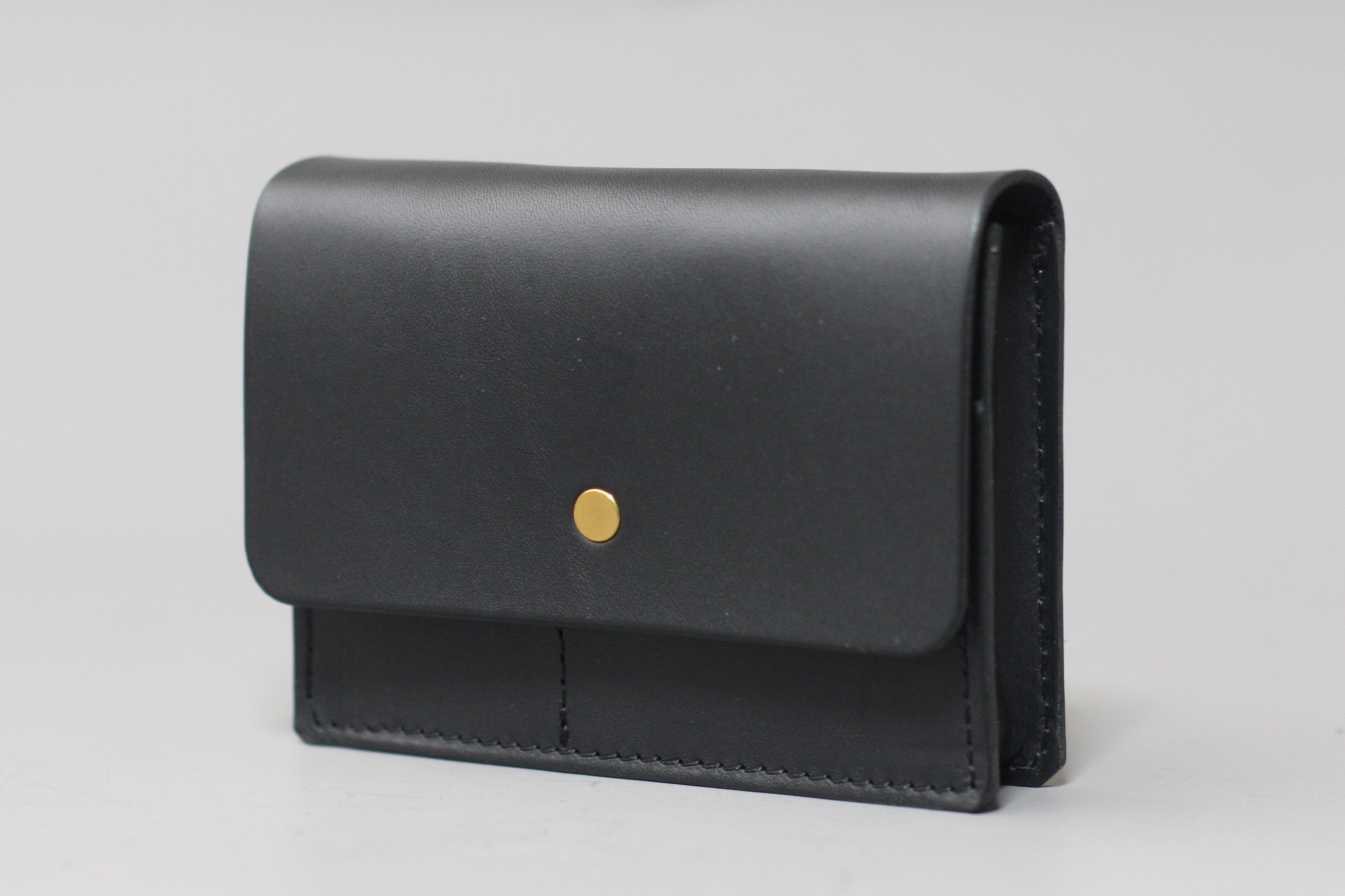 イタリアンレザーのフラップポーチ（ボックス）★プレゼント用に人気です！