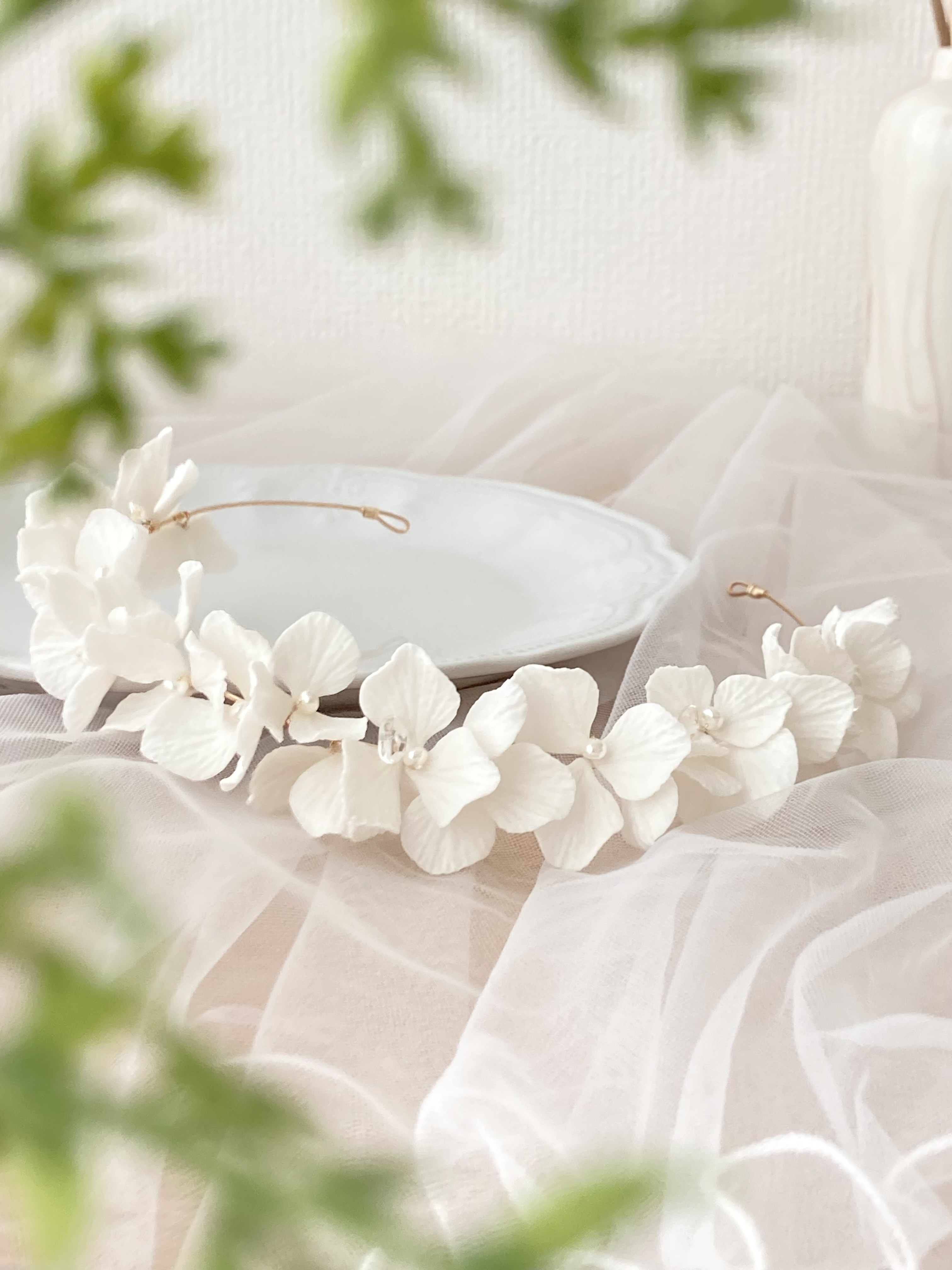 結婚式　紫陽花　カチューシャ　ブライダル　ウェディング　花嫁　ヘッドドレス　白 花　H046