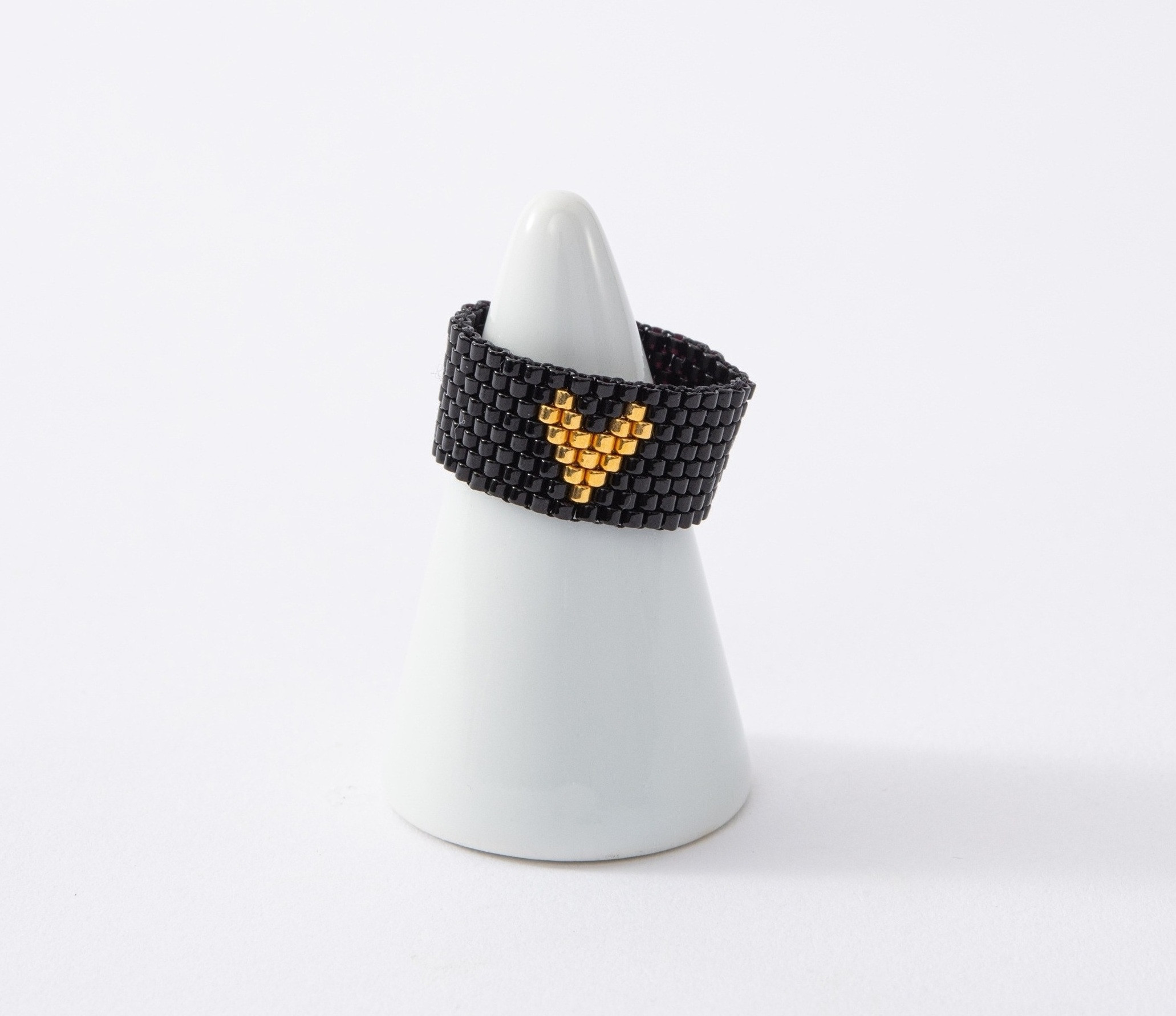 ハート柄ビーズリング8段（可憐003-RNG-8段）可憐シリーズ