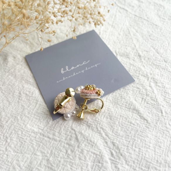 blanc 刺繍 パール ピアス/イヤリング 3枚目の画像
