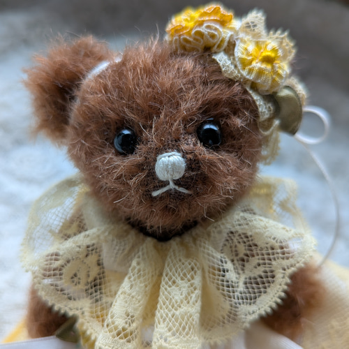 小さな小さなドレスベア♡ショコラ色のモヘア製テディベア