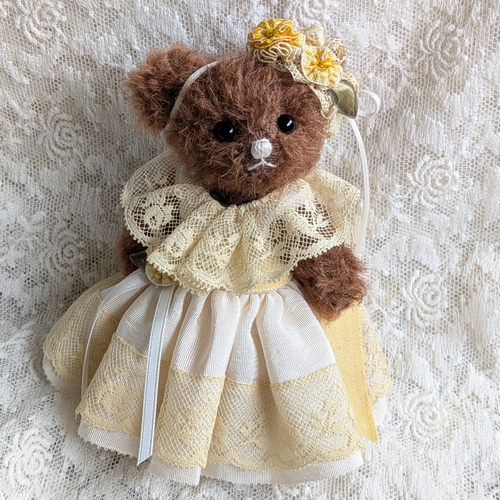 小さな小さなドレスベア♡ショコラ色のモヘア製テディベア