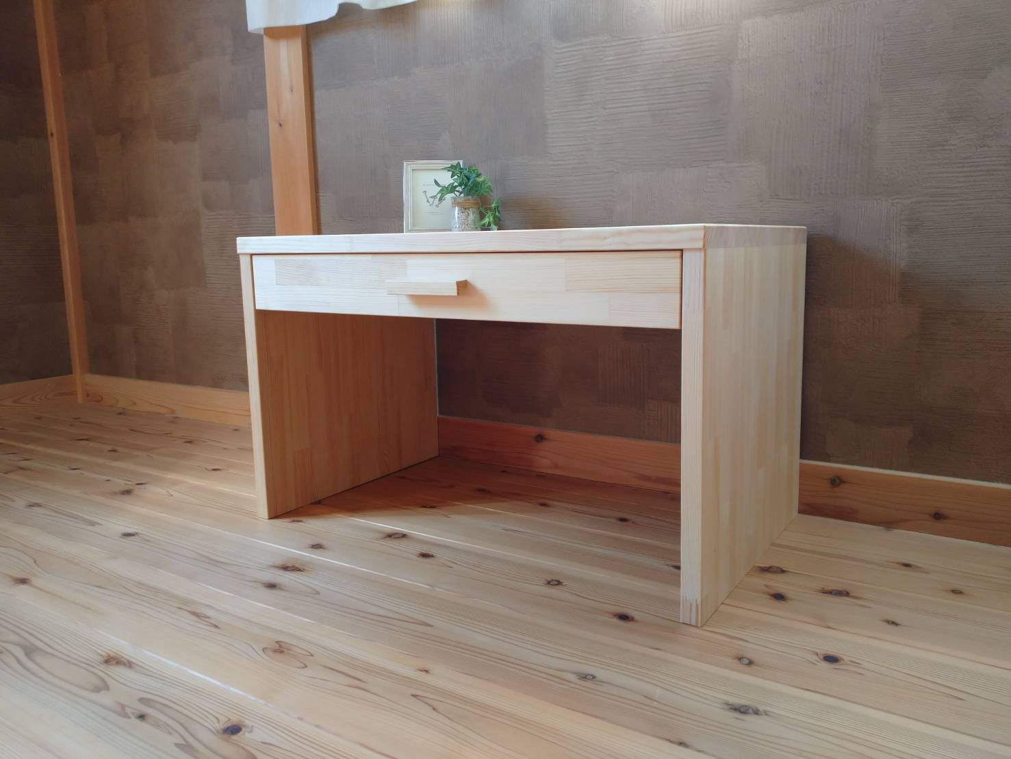 ☆収納引き出し付き☆　テーブルデスク　パソコンデスク　　勉強机