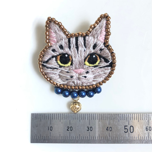 キジトラ】手刺繍ブローチ 2way仕様(バッグチャームオプションあり) 猫