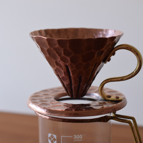 銅のコーヒードリッパー「scale」〜大槌目〜 ドリップスタンド
