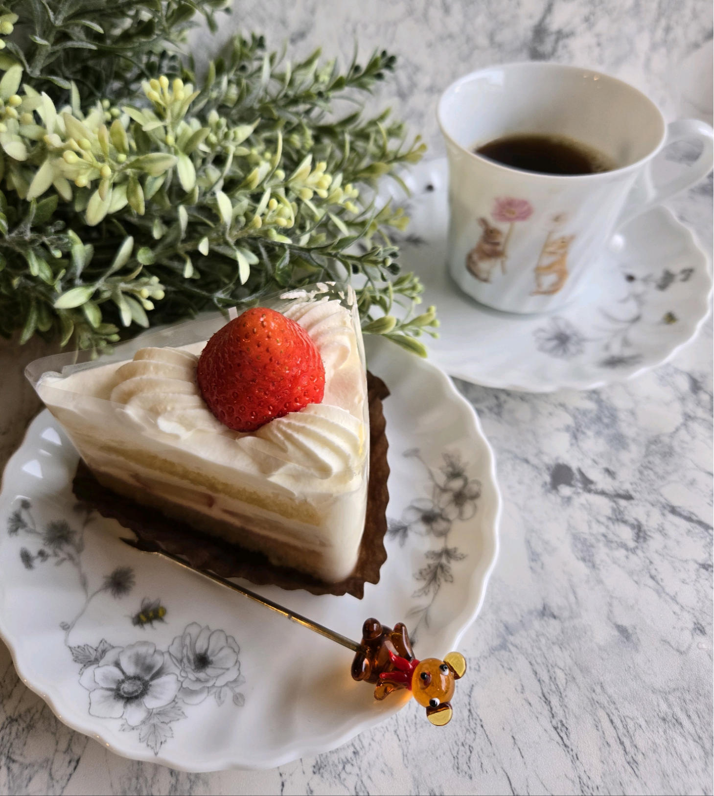 幸せのタンポポうさぎカップ&ソーサー1客